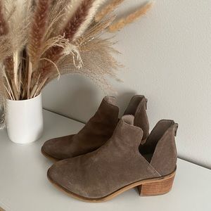 Steve Madden | Suede Ankle Booties